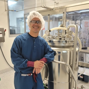 Ceva employee in vaccine production laboratory
